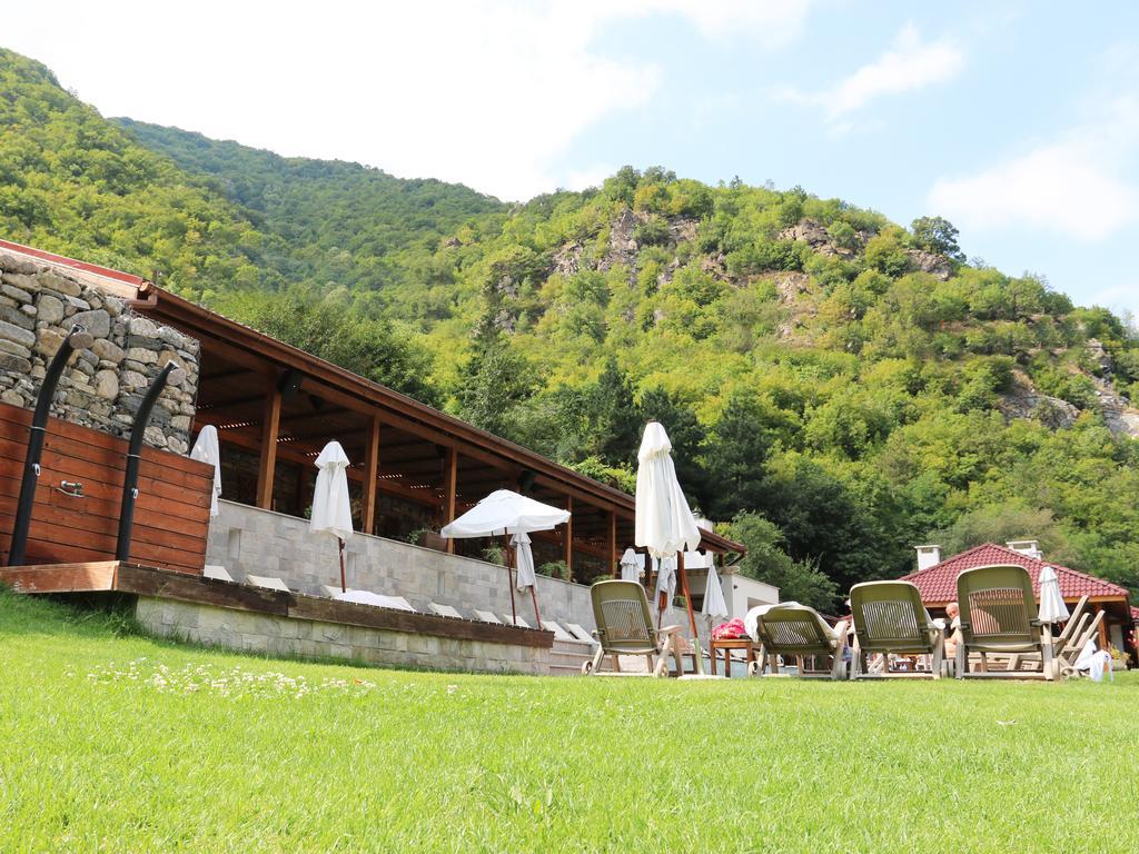 Aqua Varvara Hotel Vetren Dol Buitenkant foto