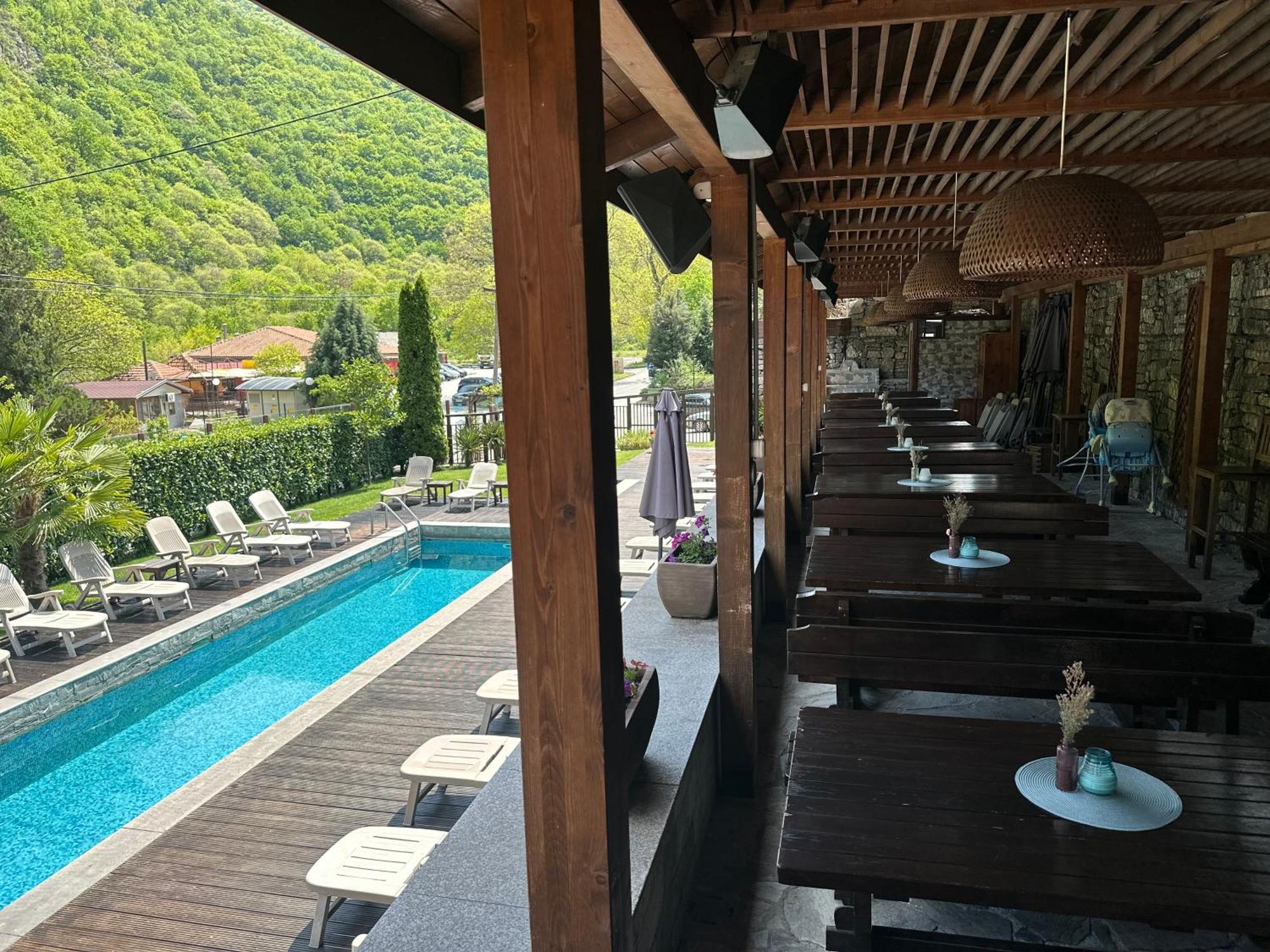 Aqua Varvara Hotel Vetren Dol Buitenkant foto